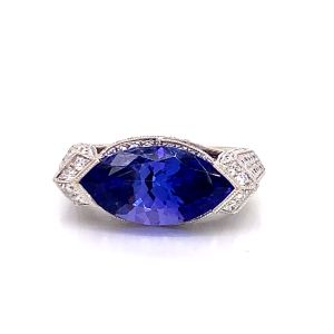 18KW TANZANITE MARQUISE RING