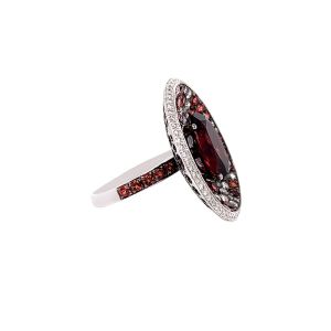 14KWB RED GARNET OVAL RING