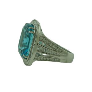 14KW BLUE TOPAZ CUSHION RING