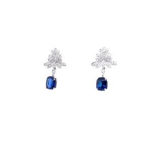 18KW Sapphire Cushion Earring