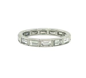 14KW DIAMOND BAGUETTE RING